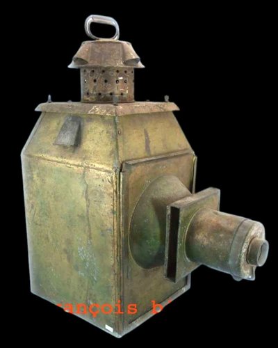 lm18colporteur4f 1024 1024 fill 1024 1024 fill